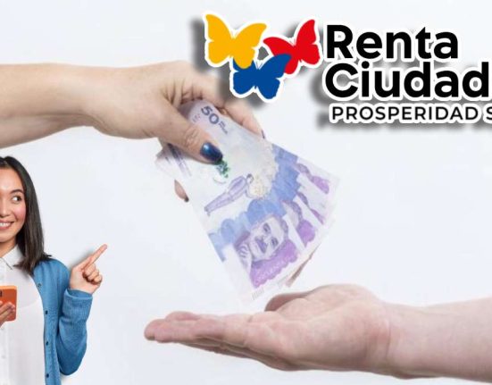 Cómo ser focalizado-MP Noticias, manos entregando dinero con billetes colombianos y otra mano recibiendo el dinero, logo de renta ciudadana, joven con celular en la mano señalando losa billetes