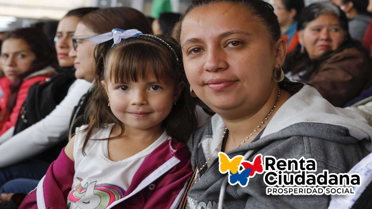 primera focalización-MP Noticias, mujer con niña en brazos, logo de renta ciudadana