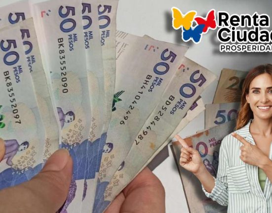 Criterios de Focalización-MP Noticias, imagen con billetes colombianos, mujer alegre señalando los billetes , logo de renta ciudadana
