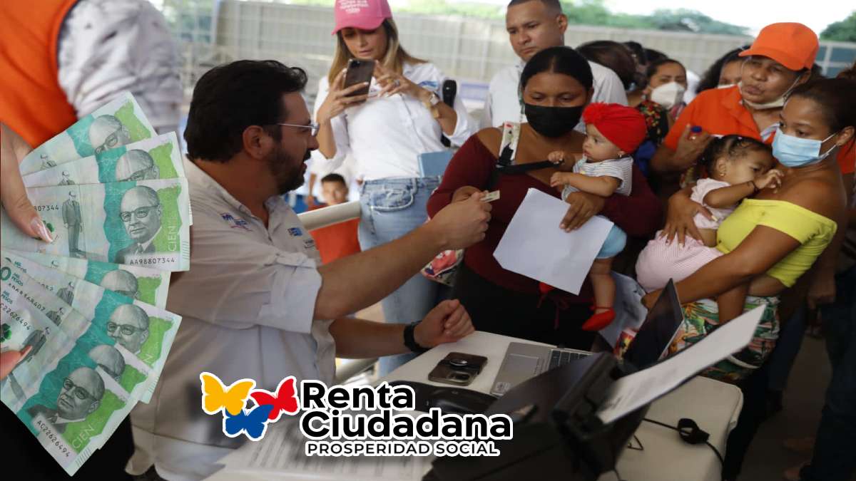 Hogares Focalizados-MP Noticias, imagen de un hombre consultando en computador a mujeres con niño en brazos, logo de renta ciudadana, imagen con billetes de 100 mil pesos colombianos