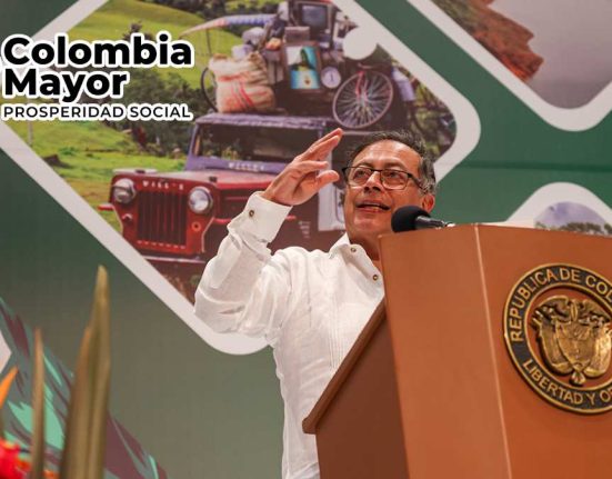 Adultos Mayores-Mp Noticias, Presidente Petro, logo programa colombia mayor