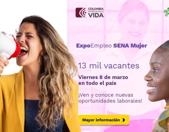 Convocatoria Abierta-MP Noticias, imagen de convocatoria para mujeres, una mujer con un megáfono en la mano